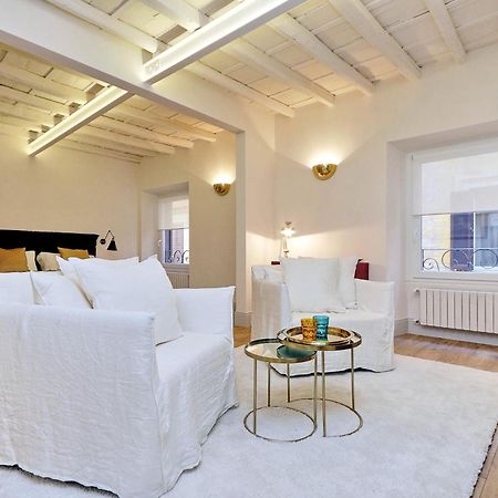 Luxury Charme Between Pantheon And Spanish Steps Рим Екстериор снимка