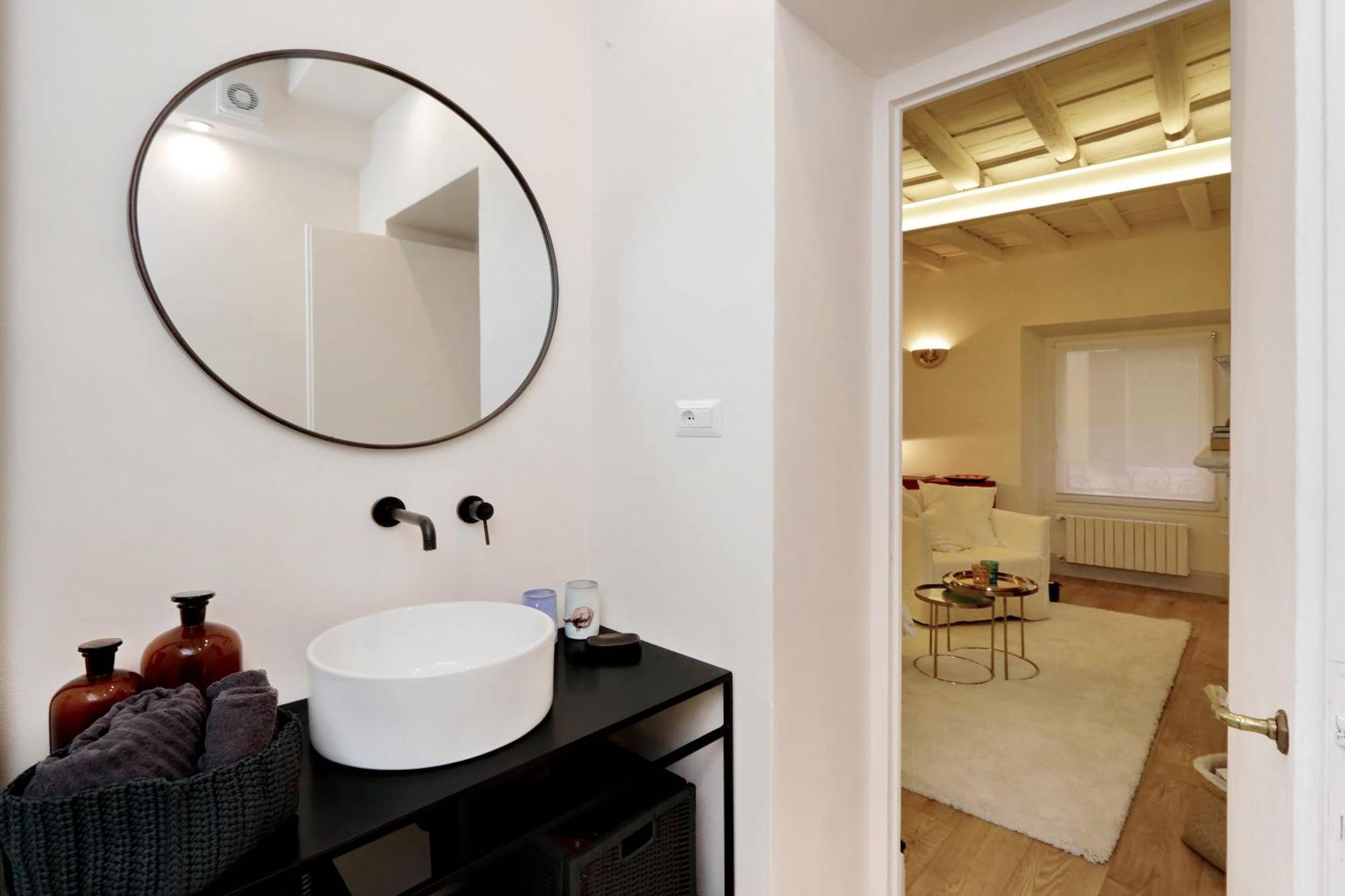 Luxury Charme Between Pantheon And Spanish Steps Рим Екстериор снимка